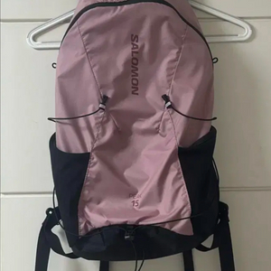 살로몬 백팩 피그 핑크 15L