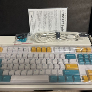 레오폴드 750rbt 밀크터쿼이즈 갈축