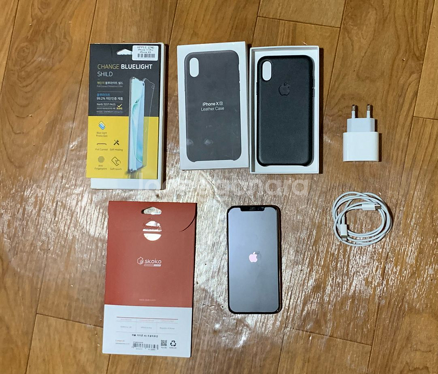 [국내판 자급제] A급 아이폰XS 256GB 골드색상--0