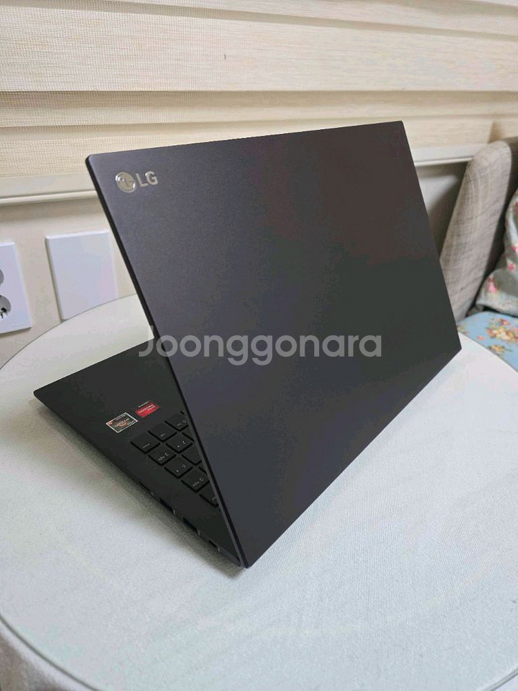 16인치 LG 울트라PC 엣지 노트북(거의새것)--2