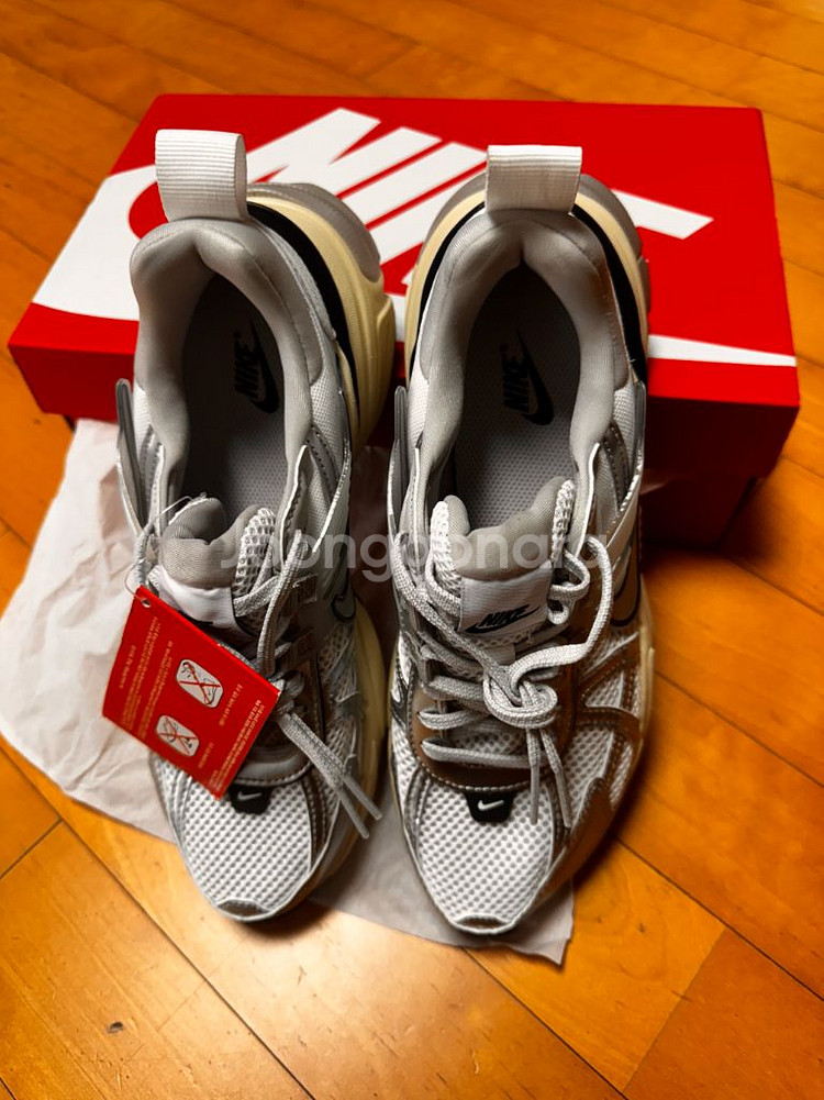 나이키 V2K 런 (245)--0