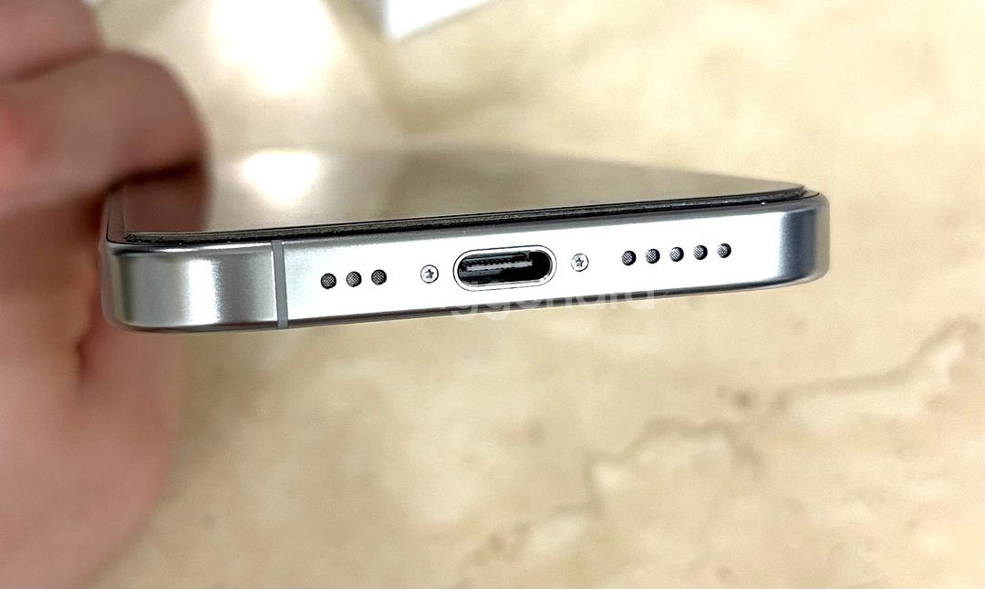 아이폰16프로 256gb 화이트--5