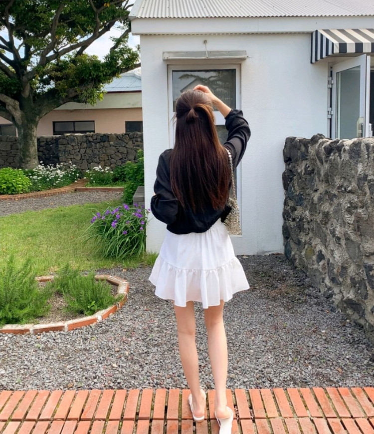 화이트 캉캉 미니스커트 이미지