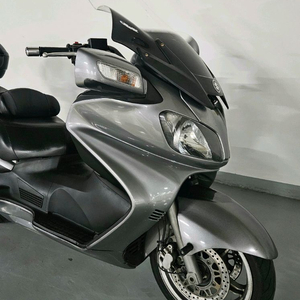 스즈키 명차 버그만 650 판매합니다