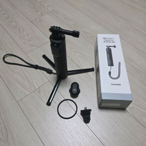인스타360 고 울트라 악세사리 팝니다