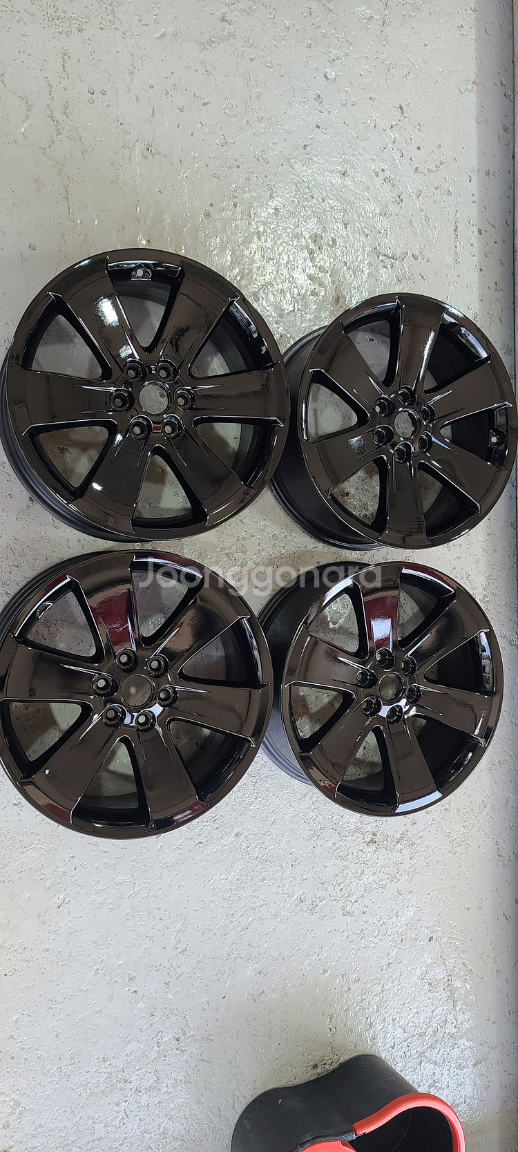 모하비 블랙유광 18인치 순정휠 대품판매20만원--3