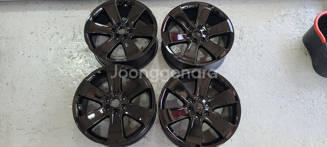 모하비 블랙유광 18인치 순정휠 대품판매20만원--0