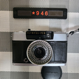 올림푸스 펜 EE-3 하프 필름카메라