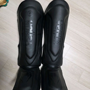 베넘 엘리트 에보 신가드 XL사이즈 판매합니다.