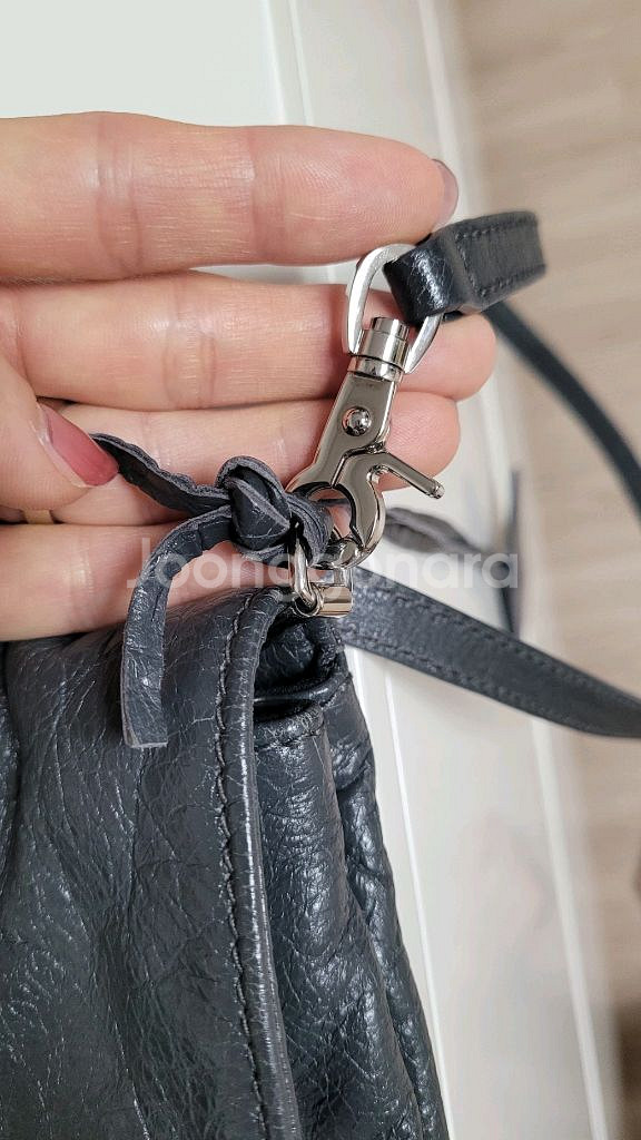 발렌시아가 엔벨롭 클러치백--5