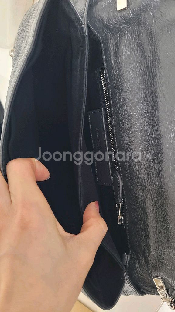 발렌시아가 엔벨롭 클러치백--6