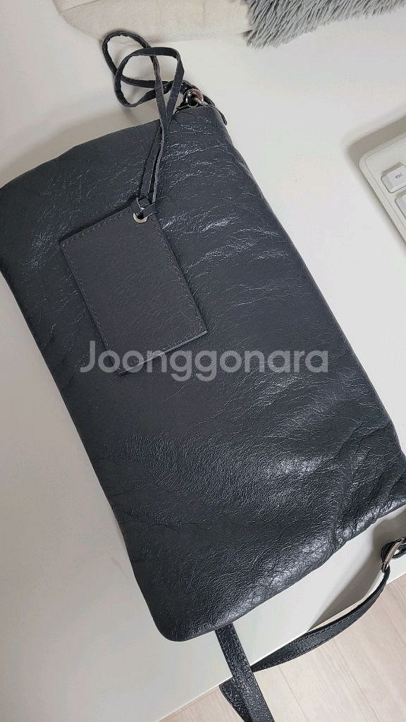 발렌시아가 엔벨롭 클러치백--2