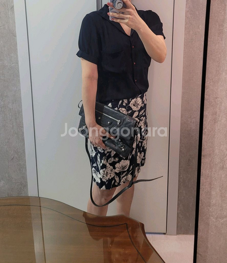 발렌시아가 엔벨롭 클러치백--9