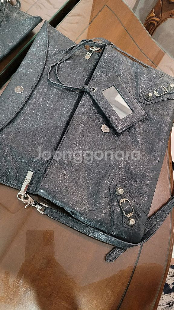 발렌시아가 엔벨롭 클러치백--8