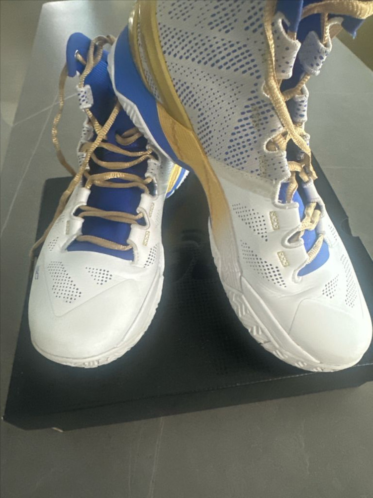 커리2 농구화 [실내에서 2번 착용][박스있음]285 이미지