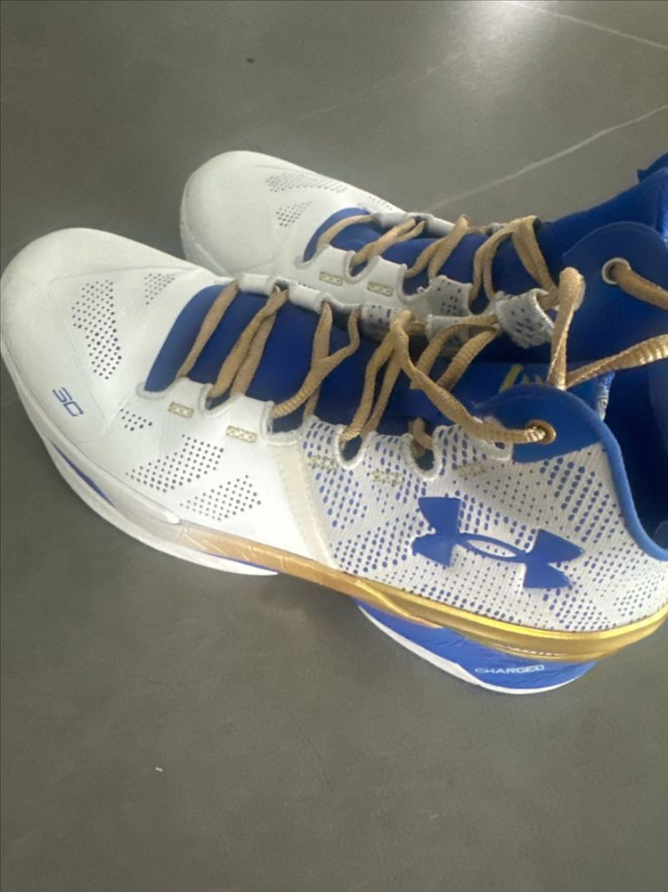 커리2 농구화 [실내에서 2번 착용][박스있음]285 이미지