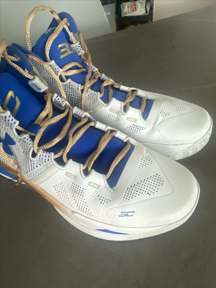 커리2 농구화 [실내에서 2번 착용][박스있음]285 이미지