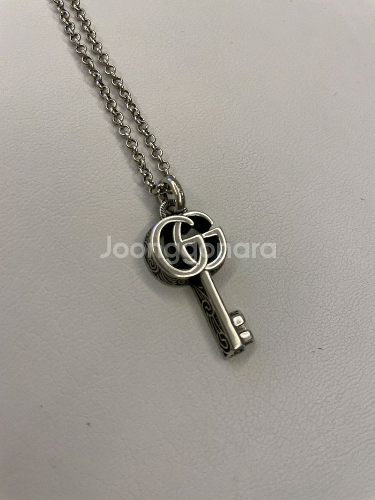 구찌 더블 키 목걸이 실버 남녀공용--2