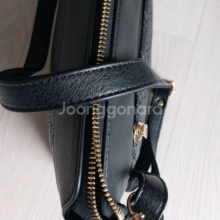 블랙패턴소가죽크로스백--5