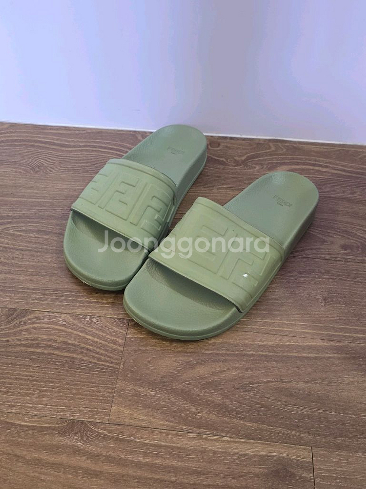 Fendi 펜디 슬리퍼 240~245--0