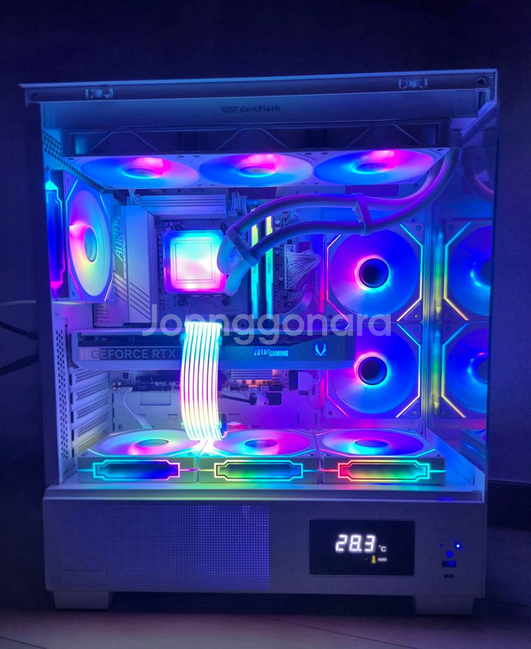 7800x3d + 5070 올화이트 컴퓨터 본체 서울--3