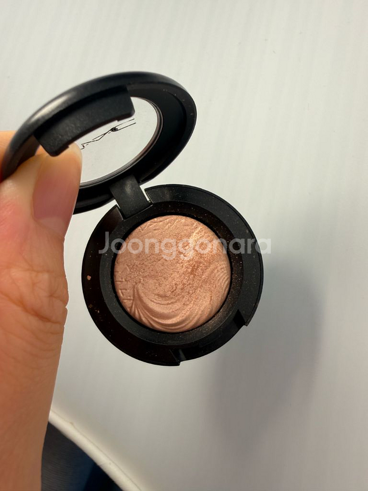 맥 어내추럴플러트 아이섀도우--3