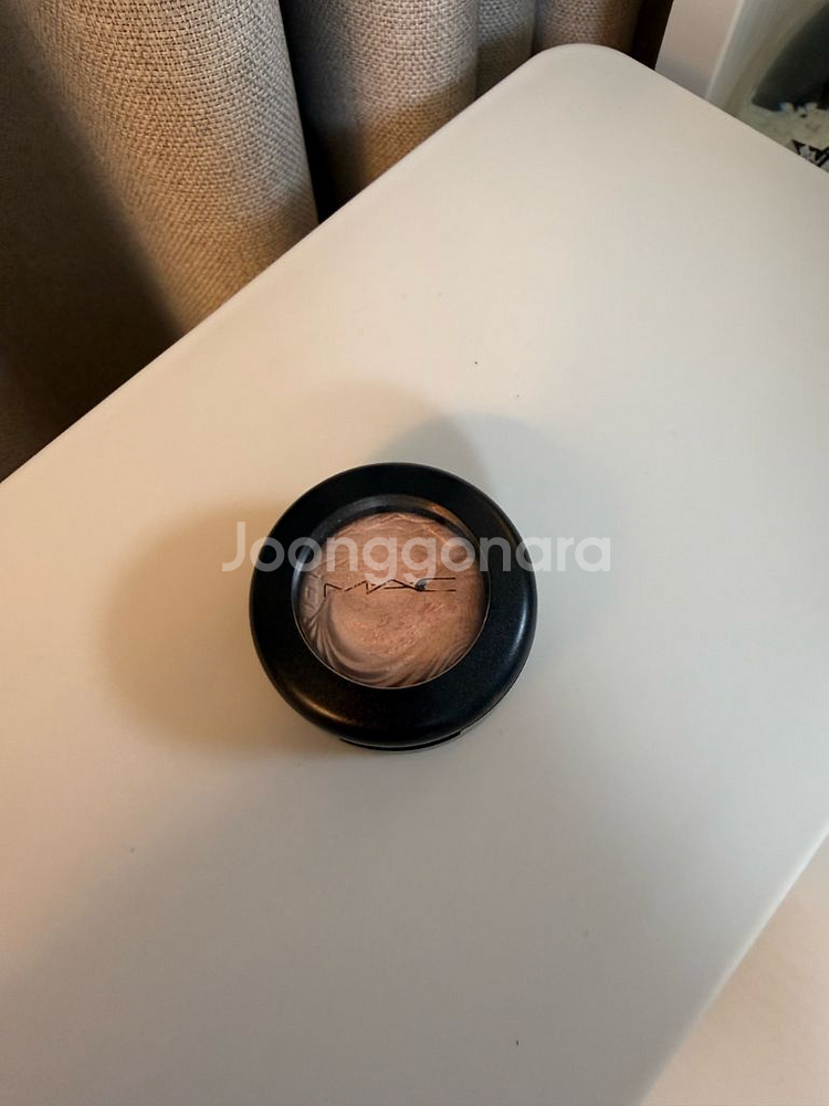 맥 어내추럴플러트 아이섀도우--0