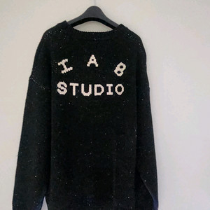 iab 아이앱스튜디오 니트