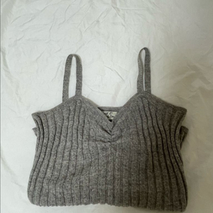 얼바닉30 슬리브리스 나시