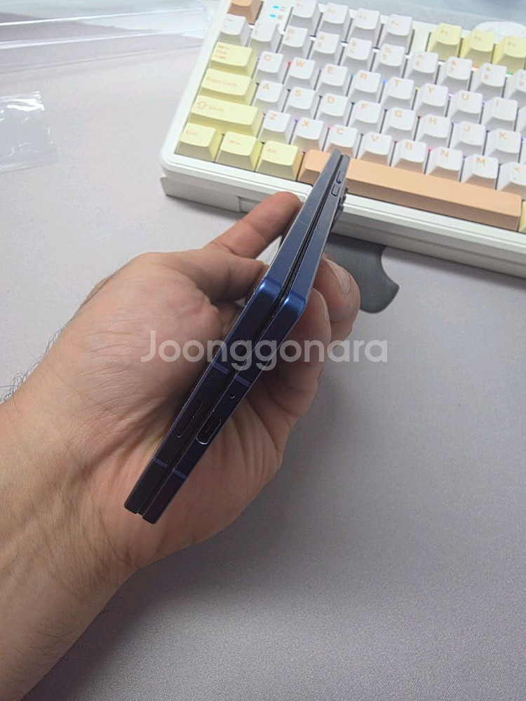 폴드7 256GB 판매합니다 급처--6