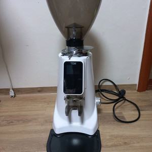 커피자동그라인더 TCM AF-68 티씨엠 그라인더팝니다