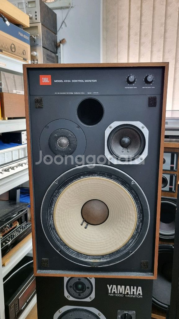 JBL 4312A 컨트롤 모니터 스피커 우드형 팝니다--0