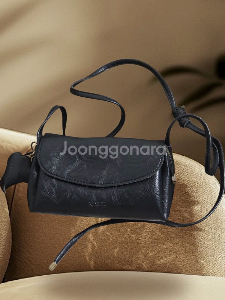 고급 PU 치유쿠 미니 크로스백 숄더백 가방 블랙--0