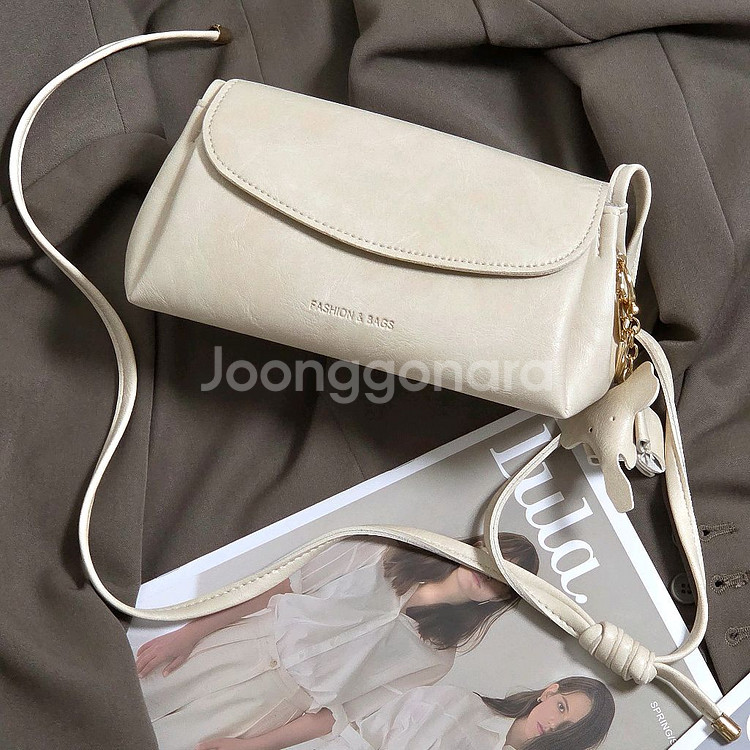 고급 PU 치유쿠 미니 크로스백 숄더백 가방 블랙--2