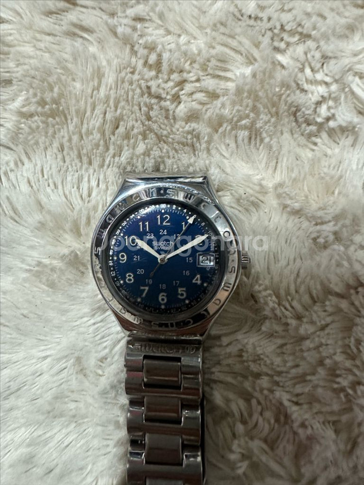 스와치 아이러니 네이비 다이얼 빈티지 시계 판매합니다--1