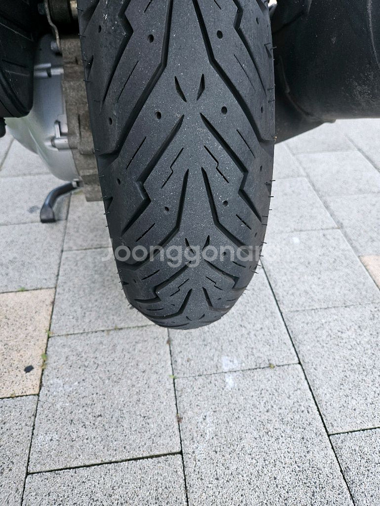 아프릴리아 SR-MAX 300 판매합니다--8