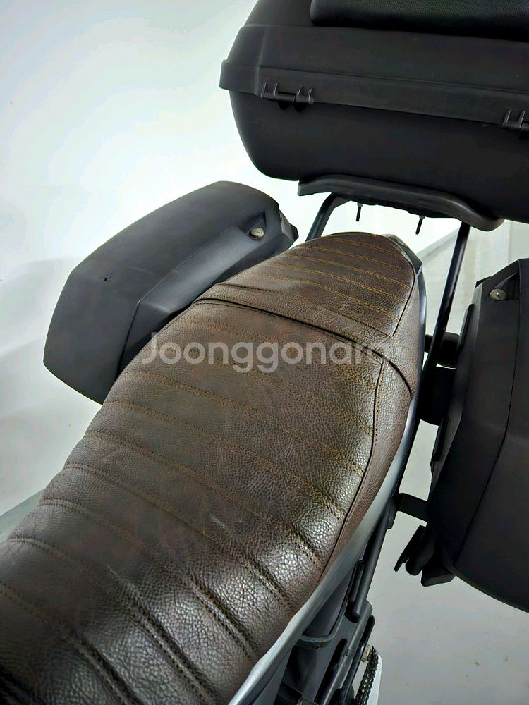 전국 1대뿐 풀튜닝 스즈키 SV650 판매합니다--9