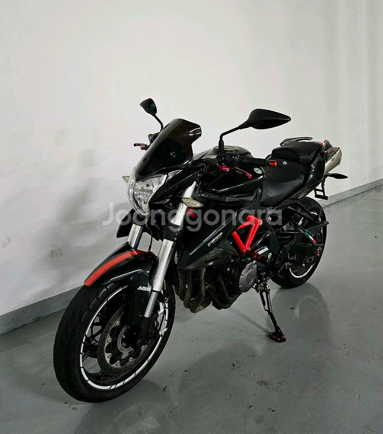 풀배기 베넬리 TNT600 팝니다--3