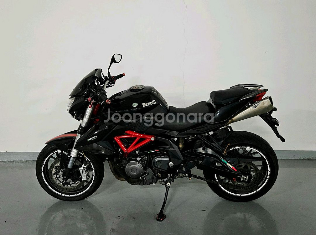 풀배기 베넬리 TNT600 팝니다--4