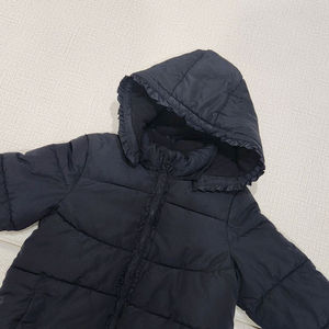 H&M 여아패딩 점퍼 블랙 140
