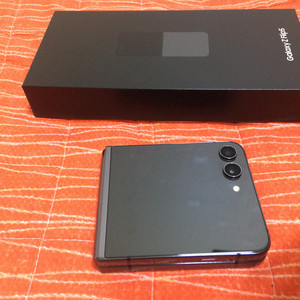 갤럭시 Z플립5 256GB 그라파이트 올수리 S급