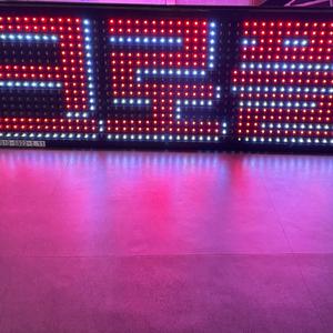 양면 LED 전광판 앞뒤로 글자 나오는 제품