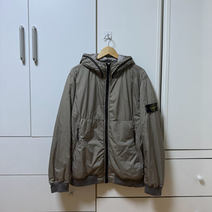 (XL)스톤아일랜드 크링클랩스 프리마로프트 후드바람막이