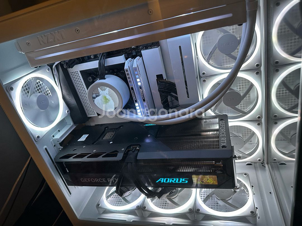 5070ti 어로스 마스터 팝니다.--0