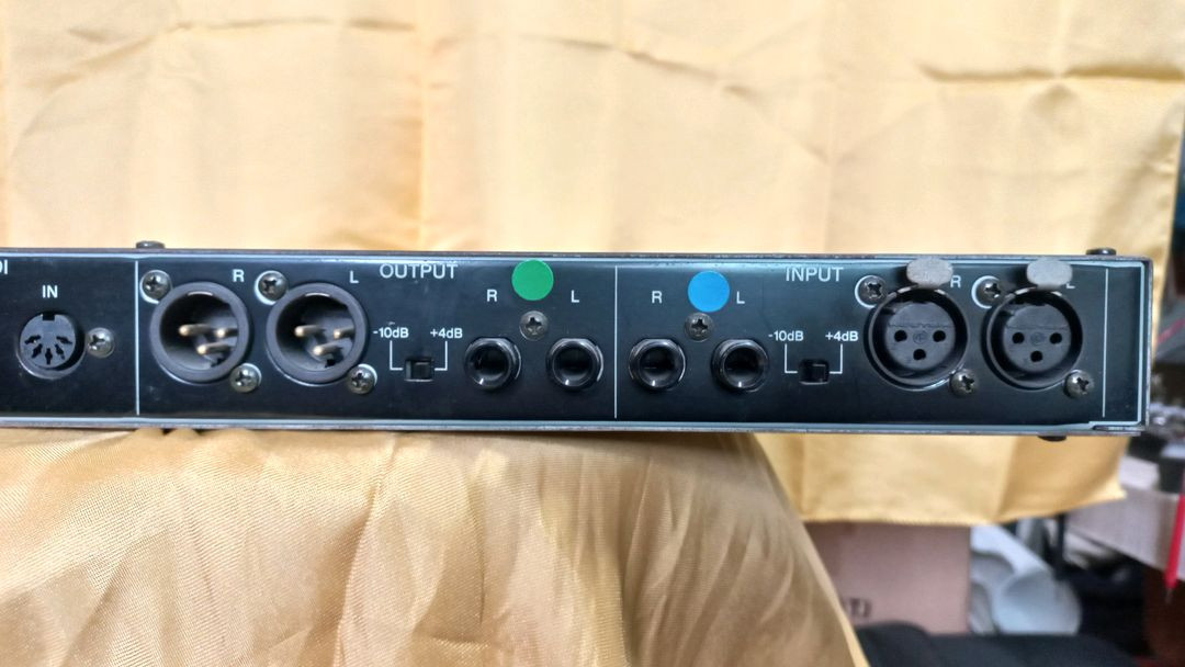 야마하 REV500 디지털 리버브 프로세서 이미지