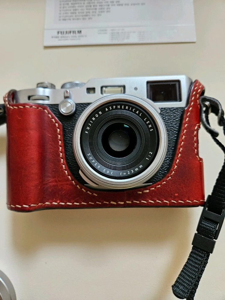 후지필름 x100f카메라 + 일마레 가죽 케이스 이미지