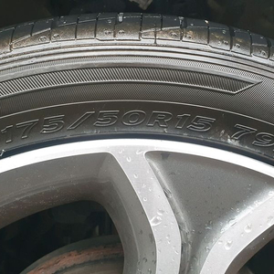 올뉴모닝 타이어 4개(175/50R15 79H) 강원도