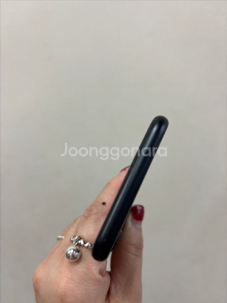 (부산중고폰) 아이폰se2 블랙 64기가 판매해요--5