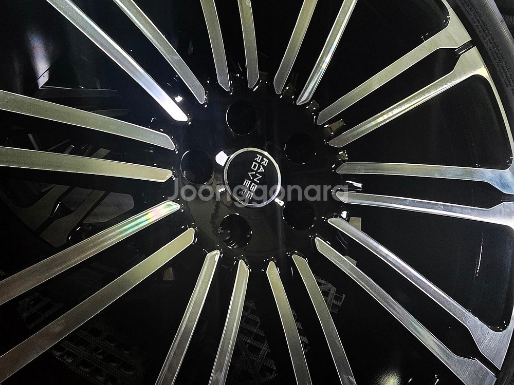 레인지로버 보그 신형 스타일 22인치 신품휠타이어--2