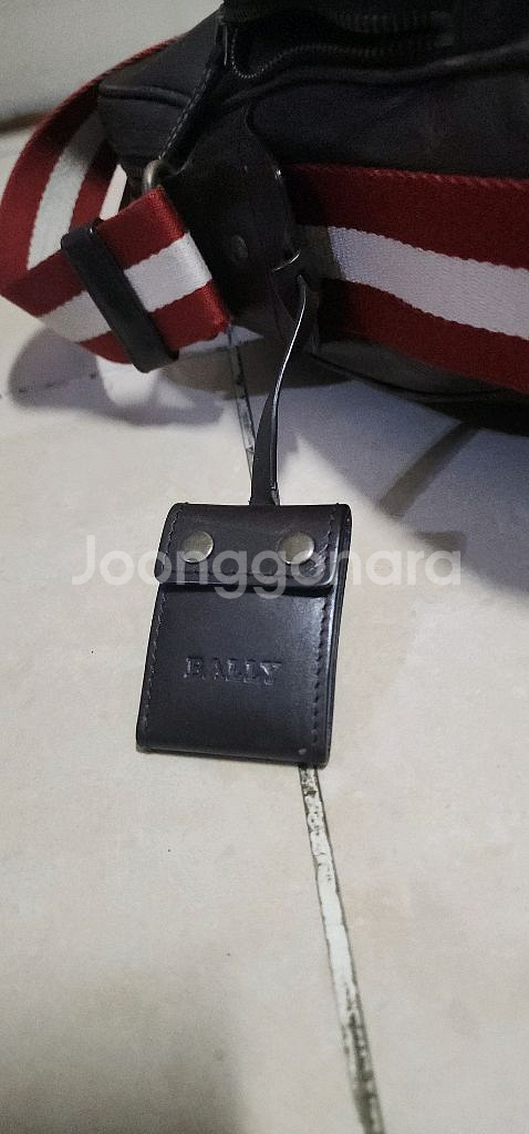발리 BALLY 가죽 크로스백--4